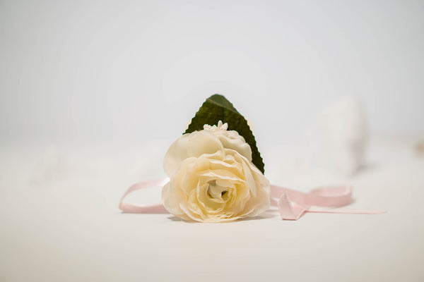 Boutonnière blanche